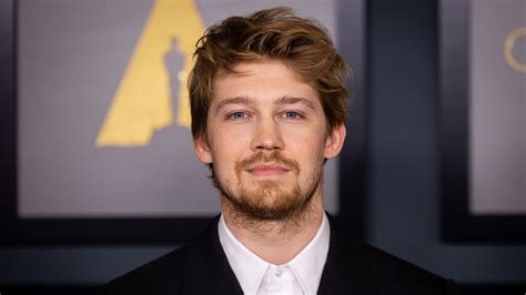 joe alwyn net worth before taylor swift